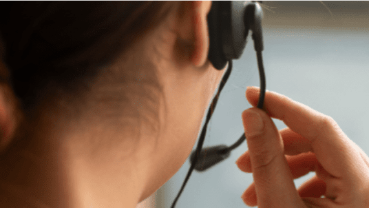 (Ré)humaniser les plateformes téléphoniques grâce à l'IA